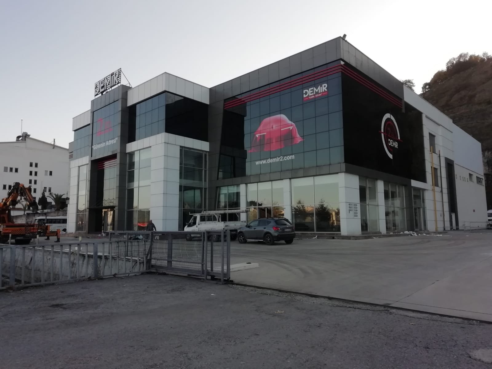 CEPHE GİYDİRME